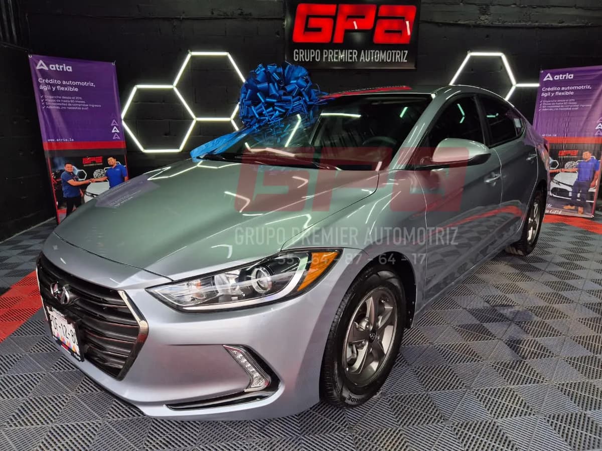 Hyundai Elantra Sedán · 2017 — seminuevo certificado GPA